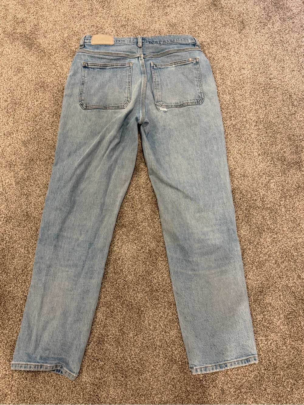 Everlane Utility Cheeky Jean The Original Cheeky Jean in Washed Blue - Picture 5 of 8